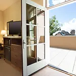 Hotel Drury Plaza In 4*