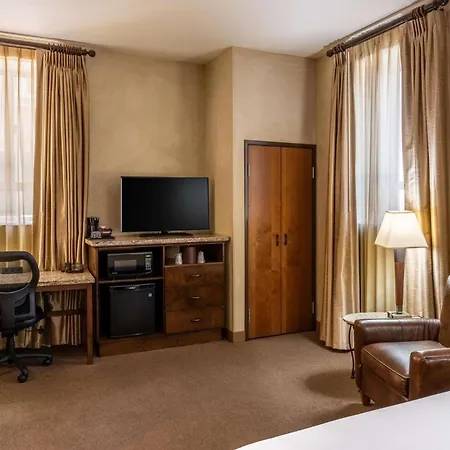 Hotel Drury Plaza In 4*