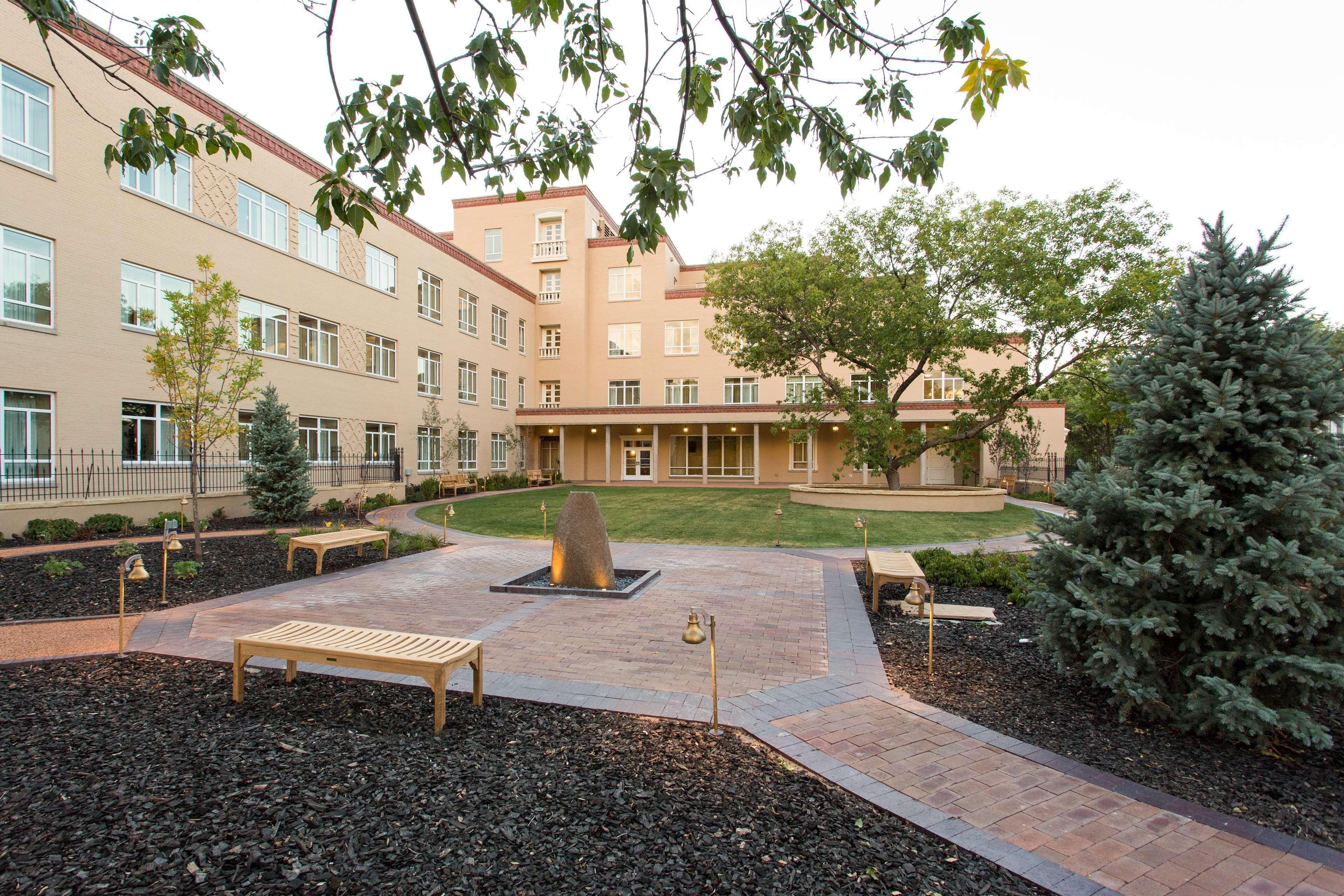 Hotel Drury Plaza In
