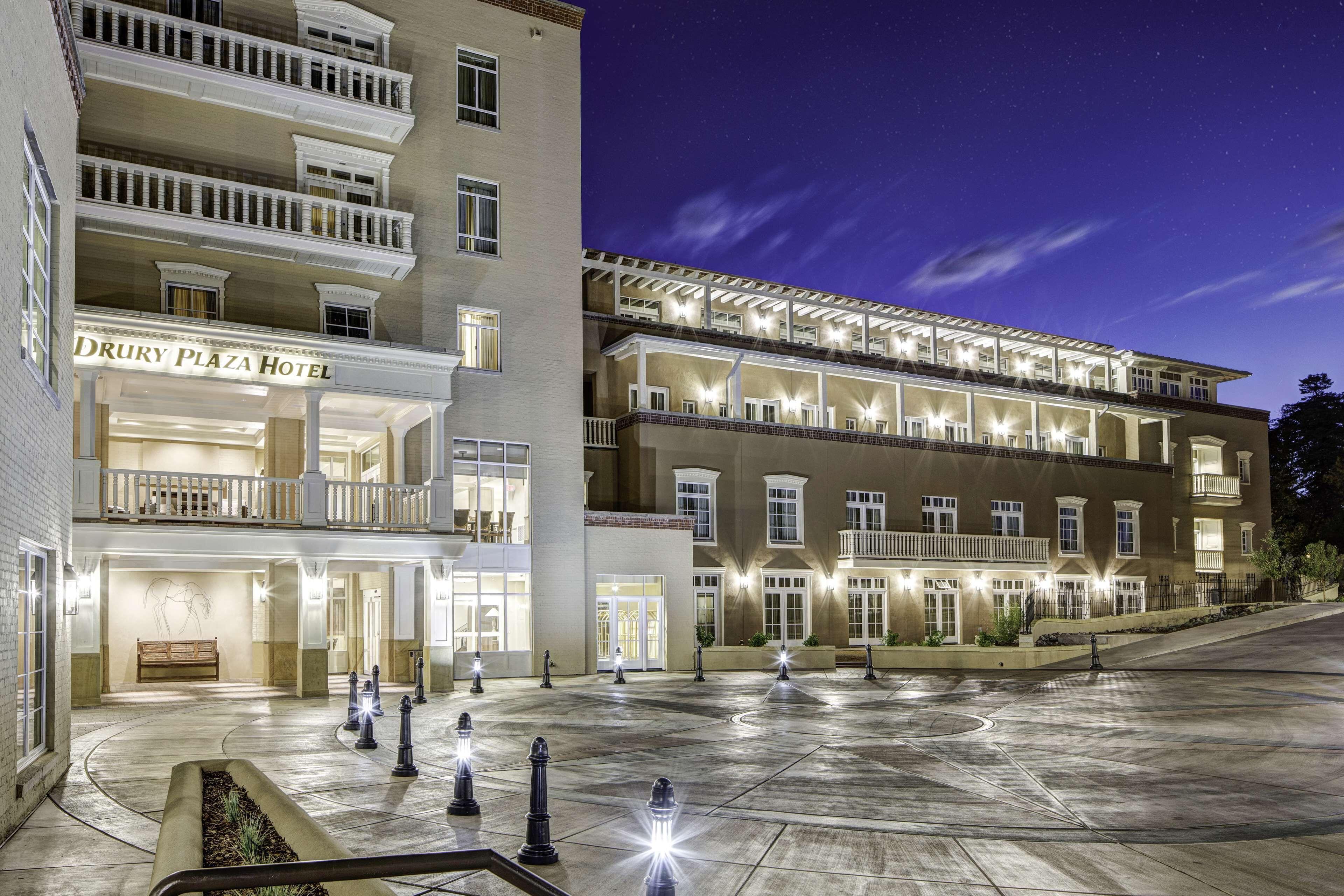 Drury Plaza In 4*