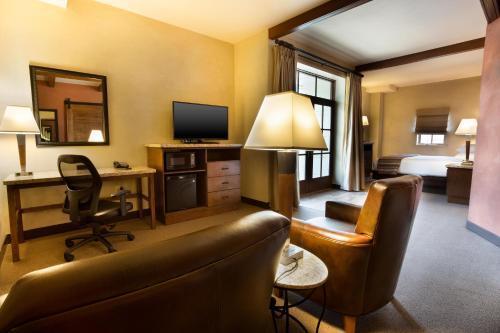 Hotel Drury Plaza In